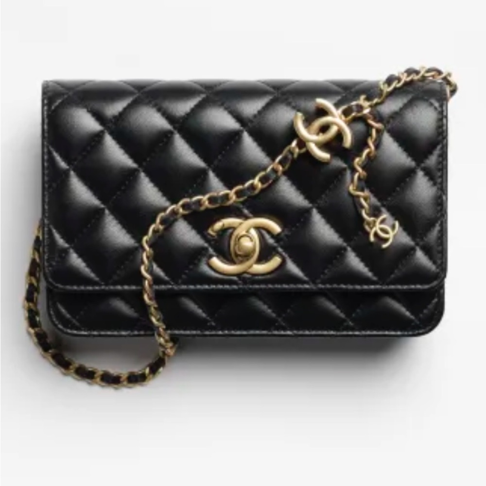 CHANEL Black Quilted Clutch with Gold Chain